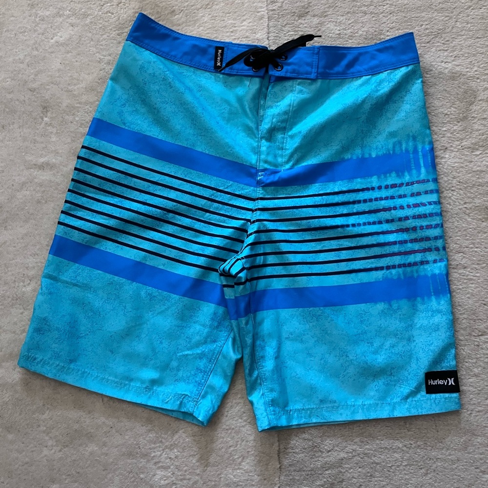 Hurley Board Shorts boys size 14 / 27
